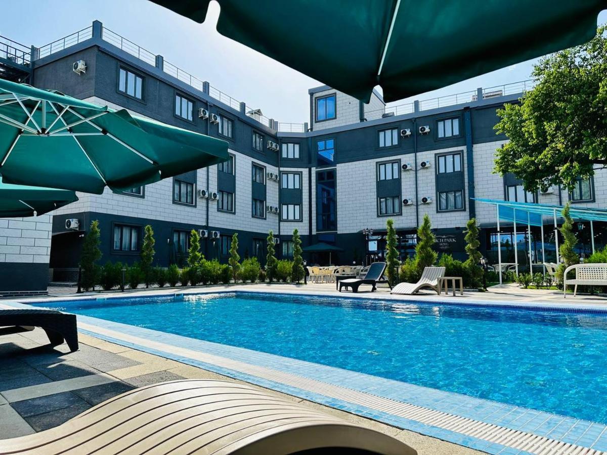 Rich Park Hotel ทาชเคนต์ ภายนอก รูปภาพ