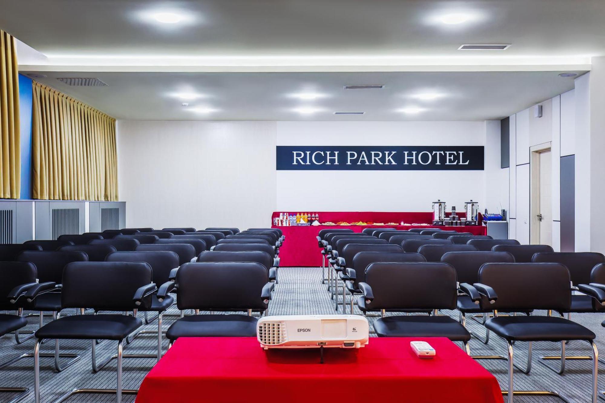 Rich Park Hotel ทาชเคนต์ ภายนอก รูปภาพ